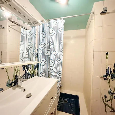 Lägenhet Grand Avec Jardin Privatif A Paris