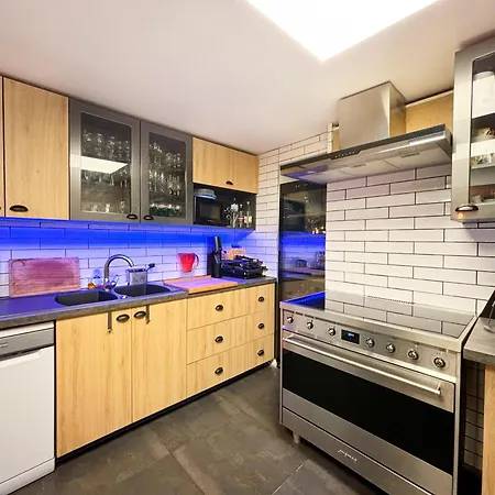 Lägenhet Grand Avec Jardin Privatif A