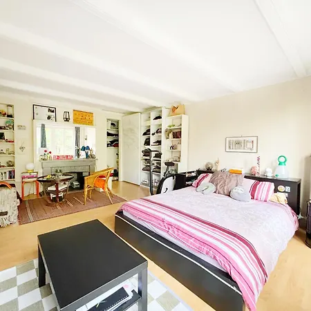 Grand Avec Jardin Privatif A Lägenhet